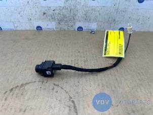 Używane Kamera cofania Mercedes CLA (118.3) 1.3 CLA-250 e Turbo 16V Cena € 151,25 Z VAT oferowane przez Autoparts Van De Velde