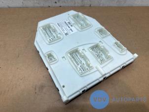 Begagnade Komfortmodul Mercedes Sprinter 5t (907.6) 311 CDI 2.1 D RWD Pris € 181,50 Inklusive moms erbjuds av Autoparts Van De Velde