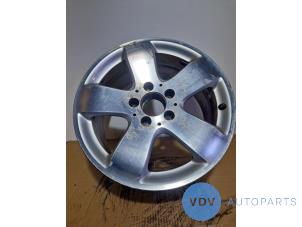 Gebruikte Velg Mercedes E (W211) 2.2 E-220 CDI 16V Prijs € 48,40 Inclusief btw aangeboden door Autoparts Van De Velde