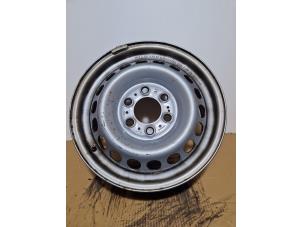 Begagnade Hjul Mercedes Sprinter 3,5t (907.6/910.6) 311 CDI 2.0 D RWD Pris € 36,30 Inklusive moms erbjuds av Autoparts Van De Velde