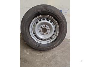 Begagnade Hjul + däck Mercedes Sprinter 3,5t (907.6/910.6) 311 CDI 2.0 D RWD Pris € 90,75 Inklusive moms erbjuds av Autoparts Van De Velde