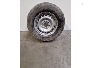 Begagnade Hjul + vinterdäck Mercedes Sprinter 3,5t (907.6/910.6) 315 CDI 2.0 D RWD Pris € 90,75 Inklusive moms erbjuds av Autoparts Van De Velde