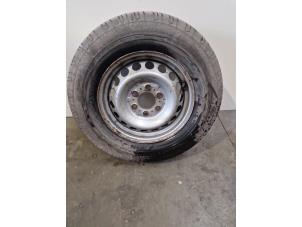 Begagnade Hjul + däck Mercedes Sprinter 3,5t (907.6/910.6) 315 CDI 2.0 D RWD Pris € 90,75 Inklusive moms erbjuds av Autoparts Van De Velde