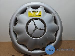Gebruikte Wieldop Mercedes A (W168) 1.4 A-140 Prijs € 30,25 Inclusief btw aangeboden door Autoparts Van De Velde