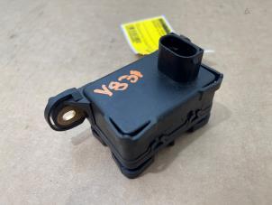 Begagnade Styrvinkelsensor Mercedes GL (X164) 4.0 GL 450 CDI V8 32V Pris € 90,75 Inklusive moms erbjuds av Autoparts Van De Velde