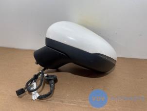 Używane Lusterko zewnetrzne lewe Mercedes CLA Shooting Brake (118.6) 2.0 CLA-200d Cena € 332,75 Z VAT oferowane przez Autoparts Van De Velde