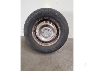 Begagnade Hjul + däck Mercedes Sprinter 3,5t (907.6/910.6) 315 CDI 2.0 D RWD Pris € 90,75 Inklusive moms erbjuds av Autoparts Van De Velde