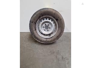 Begagnade Hjul + däck Mercedes Sprinter 3,5t (907.6/910.6) 315 CDI 2.0 D RWD Pris € 90,75 Inklusive moms erbjuds av Autoparts Van De Velde