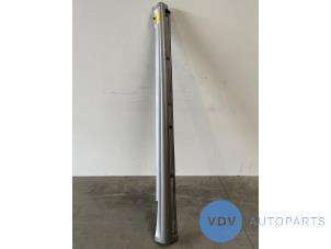 Begagnade Tröskel, höger Mercedes B (W245) 2.0 B-180 CDI 16V Pris € 60,50 Inklusive moms erbjuds av Autoparts Van De Velde