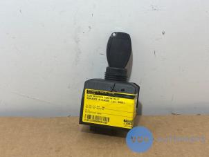 Begagnade Elektronisk tändnyckel Mercedes B (W245) 2.0 B-200 CDI 16V Pris € 90,75 Inklusive moms erbjuds av Autoparts Van De Velde