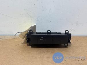 Begagnade Styrning, inbyggd dator Mercedes A (W169) 2.0 A-180 CDI 16V Pris € 24,20 Inklusive moms erbjuds av Autoparts Van De Velde