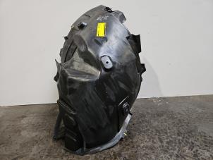 Begagnade Isolering, hjulhus Mercedes Sprinter 5t (907.6) 311 CDI 2.1 D RWD Pris € 30,25 Inklusive moms erbjuds av Autoparts Van De Velde