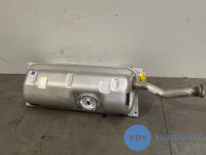 Gebruikte Tank Mercedes SLK (R172) 1.8 200 16V BlueEFFICIENCY Prijs € 484,00 Inclusief btw aangeboden door Autoparts Van De Velde