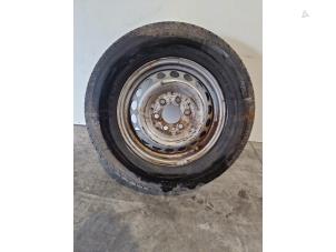 Begagnade Hjul + däck Mercedes Sprinter 3,5t (907.6/910.6) 315 CDI 2.0 D RWD Pris € 90,75 Inklusive moms erbjuds av Autoparts Van De Velde