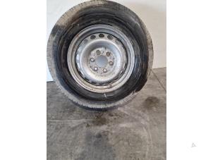 Begagnade Hjul + däck Mercedes Sprinter 3,5t (907.6/910.6) 315 CDI 2.0 D RWD Pris € 90,75 Inklusive moms erbjuds av Autoparts Van De Velde