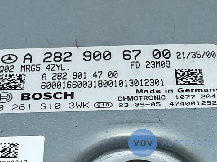 Tändningslås + dator från en Mercedes-Benz GLA (H247) 1.3 250 e Turbo 16V 2023