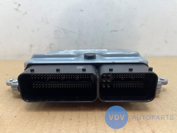 Tändningslås + dator från en Mercedes-Benz GLA (H247) 1.3 250 e Turbo 16V 2023