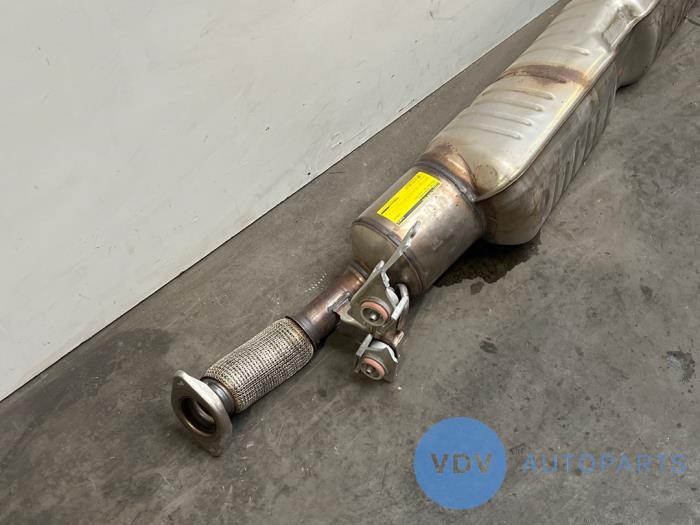 Ljuddämpare, mitten från en Mercedes-Benz GLA (H247) 1.3 250 e Turbo 16V 2023