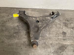 Begagnade Främre gaffelben, höger Mercedes Sprinter 3,5t (907.6/910.6) 317 CDI 2.0 D RWD Pris € 60,50 Inklusive moms erbjuds av Autoparts Van De Velde