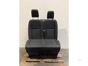 Begagnade Dubbelt framsäte, höger Mercedes Sprinter 3,5t (907.6/910.6) 317 CDI 2.0 D RWD Pris € 605,00 Inklusive moms erbjuds av Autoparts Van De Velde