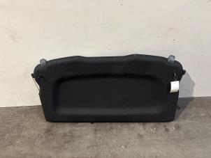 Begagnade Hatthylla Mercedes GLA (H247) 2.0 220d Pris € 121,00 Inklusive moms erbjuds av Autoparts Van De Velde