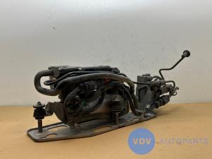 Używane Sprezarka Mercedes E (W213) E-63 AMG S 4.0 V8 Turbo 4-Matic+ Cena € 453,75 Z VAT oferowane przez Autoparts Van De Velde