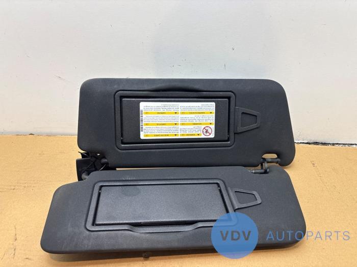 Solskyddsset från en Mercedes-Benz C (C204) 2.2 C-220 CDI 16V BlueEfficiency 2011