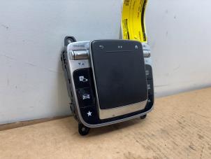 Gebruikte Bediening boordcomputer Mercedes A (177.0) 1.5 A-180d Prijs € 90,75 Inclusief btw aangeboden door Autoparts Van De Velde