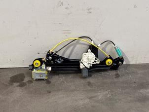 Gebruikte Raammechaniek 4Deurs rechts-voor Mercedes CLA Shooting Brake (118.6) 1.3 CLA-180 Turbo 16V Prijs € 102,85 Inclusief btw aangeboden door Autoparts Van De Velde