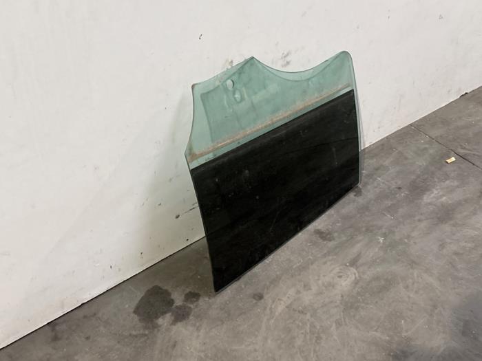 Portierruit 4Deurs rechts-achter van een Mercedes-Benz CLA Shooting Brake (118.6) 1.3 CLA-180 Turbo 16V 2020