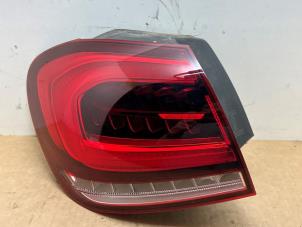 Używane Tylne swiatlo pozycyjne lewe Mercedes A Limousine (177.1) 1.3 A-200 Turbo Cena € 151,25 Z VAT oferowane przez Autoparts Van De Velde