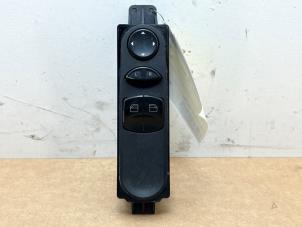 Begagnade Flerfunktionsbrytare, fönster Mercedes Sprinter 3,5t (906.13/906.23) 311 CDI 16V Pris € 78,65 Inklusive moms erbjuds av Autoparts Van De Velde