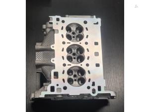 Gebruikte Cilinderkop Ford Grand C-Max (DXA) 1.0 Ti-VCT EcoBoost 12V 100 Prijs € 242,00 Inclusief btw aangeboden door Helmondse Motoren Revisie B.V.