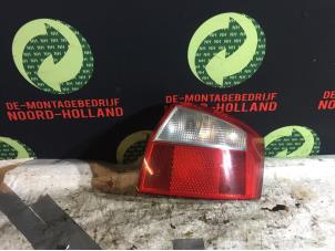 Gebrauchte Baklykta, höger Audi A4 Preis € 35,00 Margenregelung angeboten von Demontagebedrijf Noord-Holland