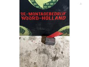 Begagnade Relä Opel Corsa Pris € 20,00 Marginaltabell erbjuds av Demontagebedrijf Noord-Holland