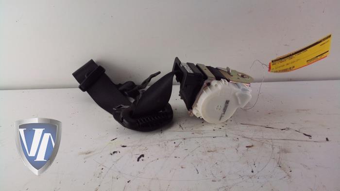 Främre säkerhetsbälte, vänster från en BMW 1 serie (E87/87N) 116i 1.6 16V 2007