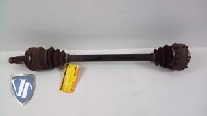 Gebruikte Steekas links-achter BMW 1 serie (E87/87N) 116i 1.6 16V Prijs € 90,75 Inclusief btw aangeboden door Vollux Carparts B.V.