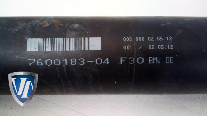 Tussenas van een BMW 3 serie (F30) 318d 2.0 16V 2012