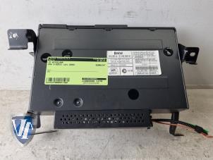 Gebruikte CD Wisselaar BMW 3 serie (E90) 318i 16V Prijs € 84,64 Inclusief btw aangeboden door Vollux Carparts B.V.