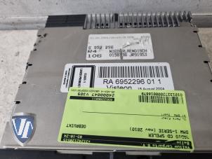 Gebruikte Radio CD Speler BMW 1 serie (E87/87N) 118i 16V Prijs € 39,99 Margeregeling aangeboden door Vollux Carparts B.V.