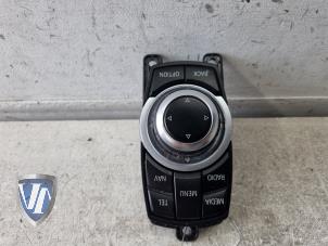 Gebruikte Radiobedienings paneel BMW 3 serie (F30) 330e iPerformance Prijs € 121,00 Inclusief btw aangeboden door Vollux Carparts B.V.