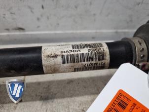 Gebruikte Steekas rechts-voor Volvo V60 I (FW/GW) 2.0 D4 16V Prijs op aanvraag aangeboden door Vollux Carparts B.V.