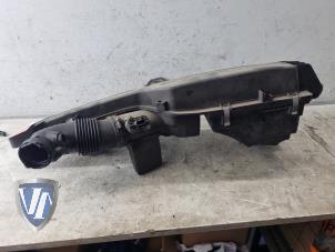 Begagnade Luftfilterhus BMW 1 serie (F21) 116i 1.6 16V Pris € 84,70 Inklusive moms erbjuds av Vollux Carparts B.V.