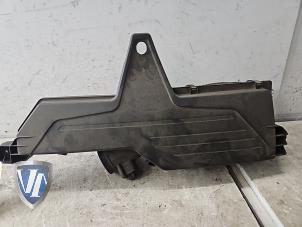 Begagnade Luftfilterhus BMW 1 serie (F20) 116i 1.6 16V Pris € 78,65 Inklusive moms erbjuds av Vollux Carparts B.V.