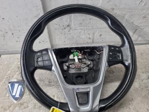 Gebruikte Stuurwiel Volvo V60 I (FW/GW) 2.0 D4 16V Prijs € 181,49 Inclusief btw aangeboden door Vollux Carparts B.V.