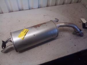 Używane Tlumik koncowy Toyota Yaris Verso (P2) 1.3 16V Cena € 35,00 Procedura marży oferowane przez Autodemontage Tegelen