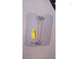 Używane Zestaw oslon przeciwslonecznych Skoda Fabia II Combi 1.2 TSI Cena € 39,99 Procedura marży oferowane przez Autodemontage Tegelen