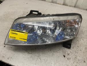 Begagnade Strålkastare, vänster Fiat Stilo Pris € 34,99 Marginaltabell erbjuds av Autodemontage Tegelen