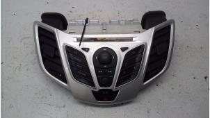 Begagnade Radiokontrollpanel Ford Fiesta Pris € 98,99 Marginaltabell erbjuds av Autodemontage Tegelen