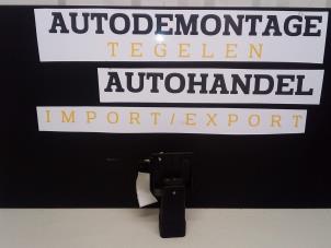 Używane Modul wentylator Skoda Fabia II Combi 1.2 TSI Cena € 19,98 Procedura marży oferowane przez Autodemontage Tegelen